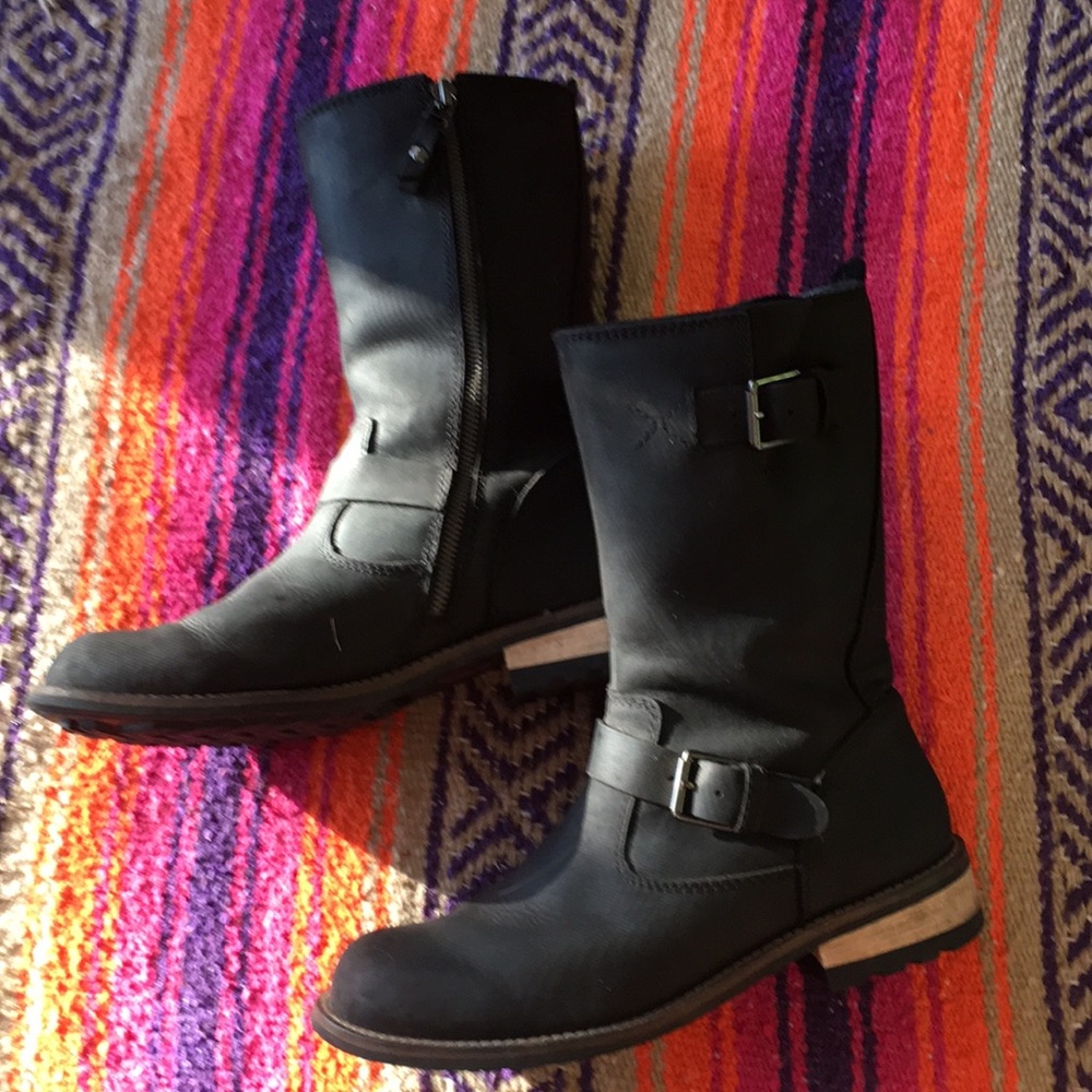 Kodiak waterproof zip up boots